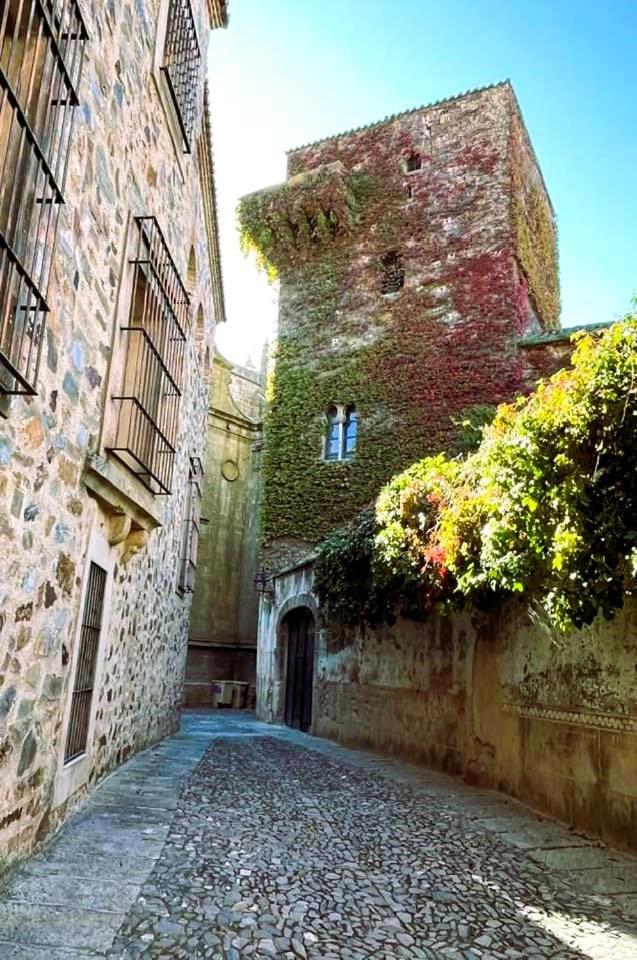 Las Cuatro Esquinas De Caceres Exterior photo